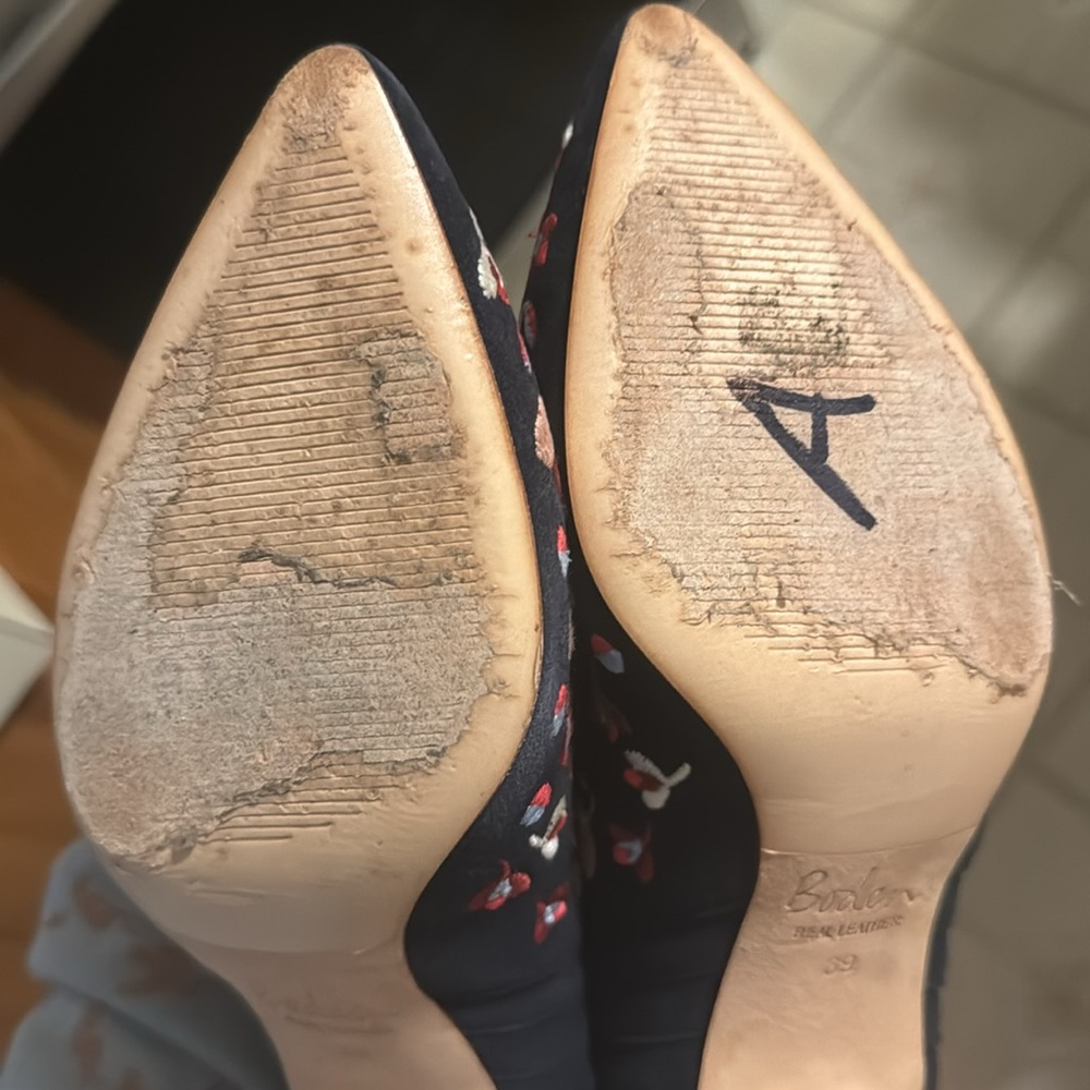 Bridgewater Ankle Boots - Picture 9 of 10